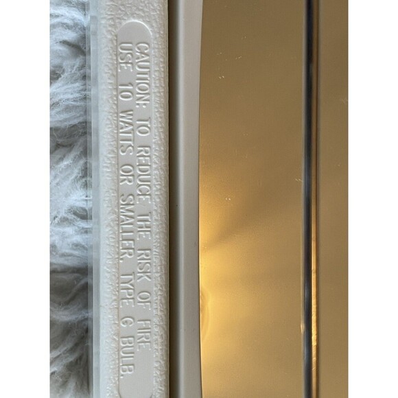 VINTAGE WINDMERE MIRROR SWIVELS GO LIGHTLY TWO SIDED 3X PREOWNED - Picture 8 of 9